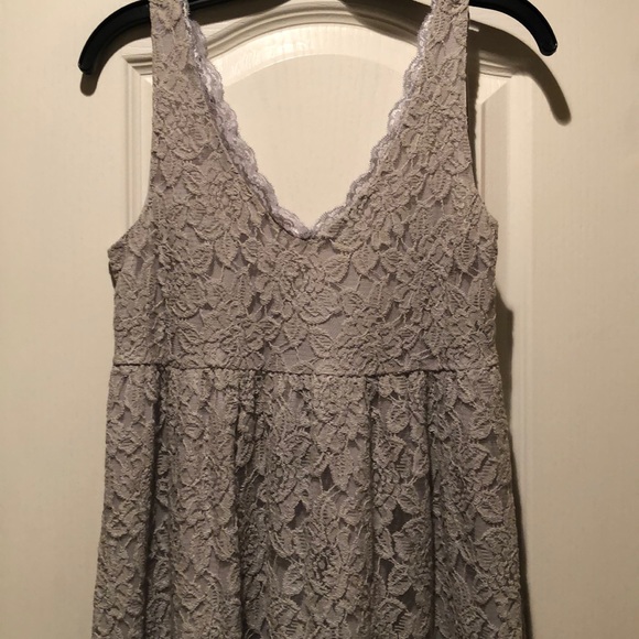 Jennifer Lopez Gray Lace Dress. Sz 8 - Picture 2 of 6